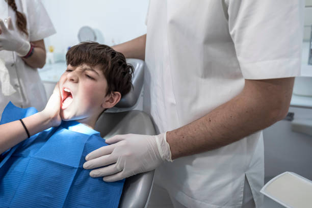Best Urgent Tooth Repair  in Mapleton, MN